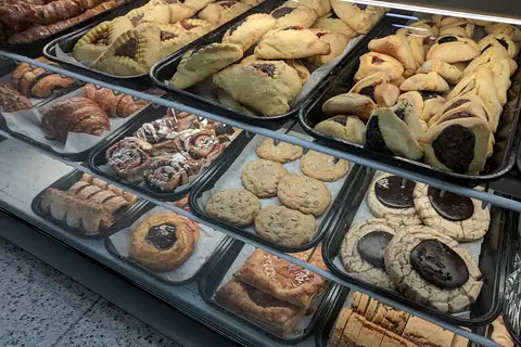 Erikas Cakes And Treats photo 2